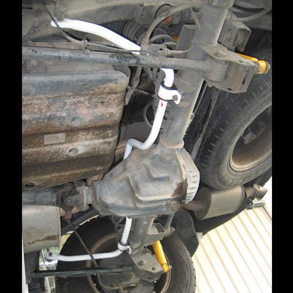 Barra Estabilizadora Trasera Ultra Racing 20mm para SsangYong Rexton 2.9 4WD 12+ - Imagen 2