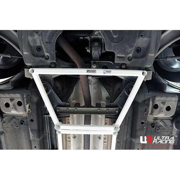 Barra Refuerzo Inferior Delantera Ultra Racing para Chevrolet Orlando 10+