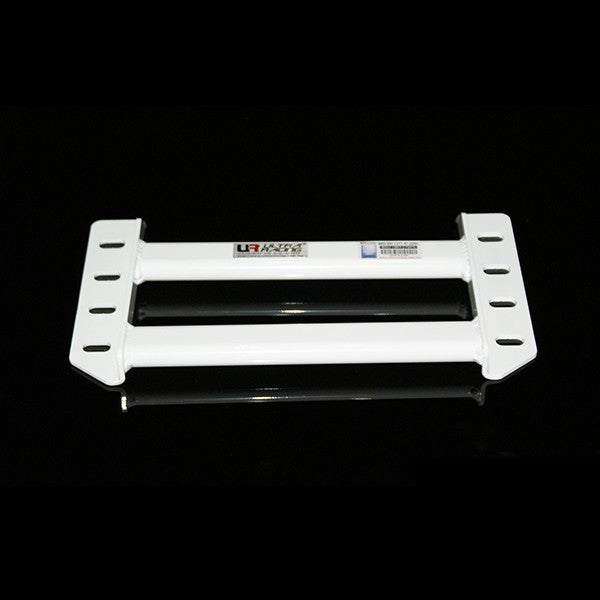 Barra Media Inferior 2261 Ultra Racing para BMW 3 E92 335i / E93 3.5