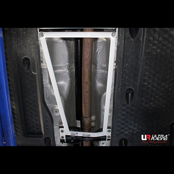 Refuerzo Inferior Central Ultra Racing Para Volkswagen Tiguan 07+