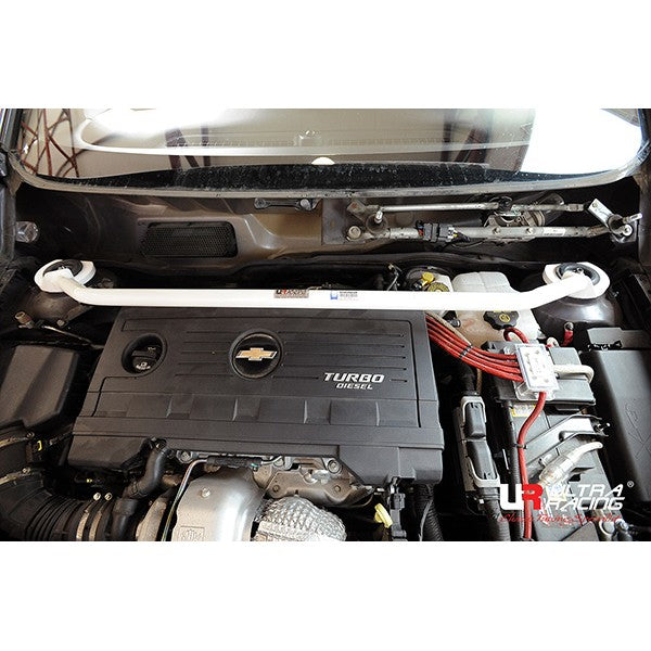 Barra de Torretas Delantera Superior Ultra Racing para Chevrolet Orlando 10+
