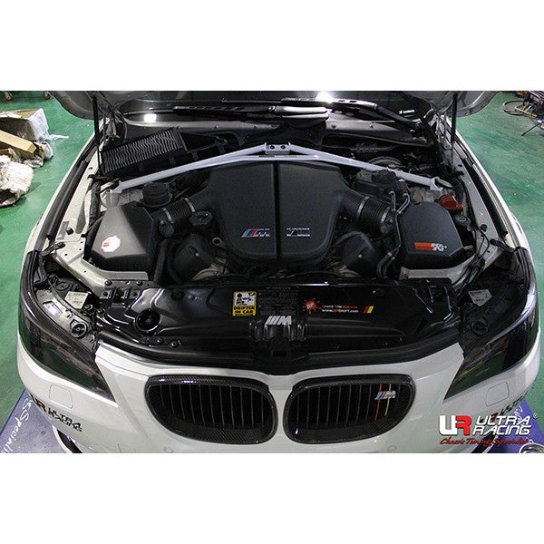 Barra De Torretas Delantera Superior Ultra Racing Para BMW M5 E60 05-10