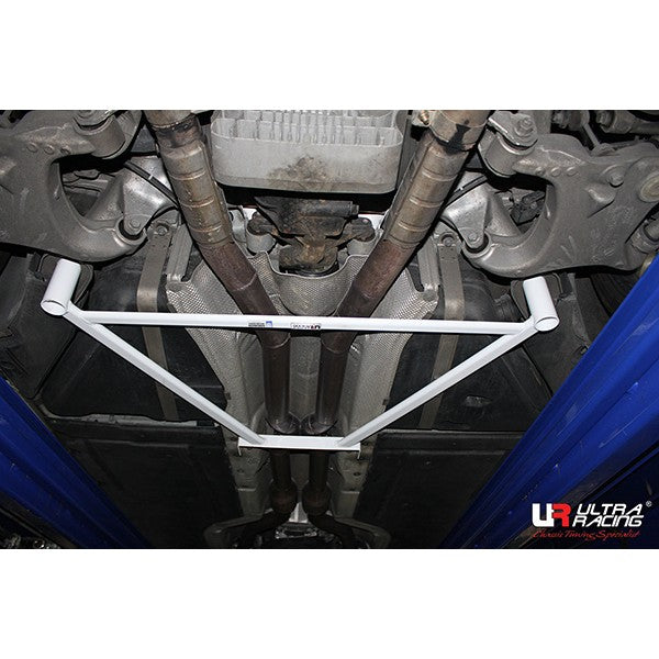 Barra Refuerzo Inferior Trasera Ultra Racing 2742 para BMW M5 E60 05-10