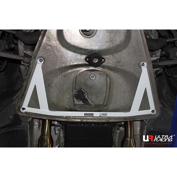 Barra Refuerzo Inferior Delantera Ultra Racing 2759 Para BMW M3 E92 07-13