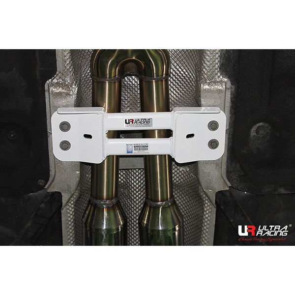 Refuerzo Inferior Central 2760 Ultra Racing para BMW M3 E92 07-13