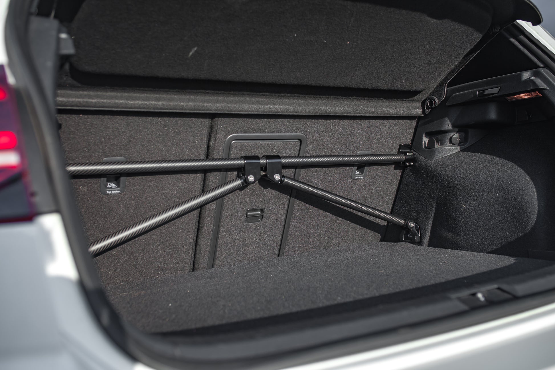 Refuerzo Trasero de Carbono RacingLine para MQB VW Golf 7/8, Seat Leon, Skoda Octavia