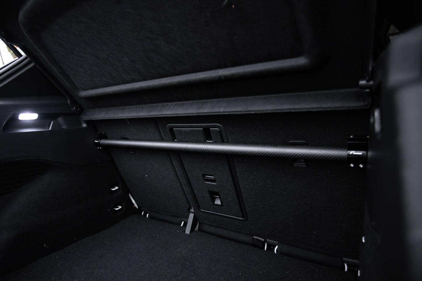 Refuerzo Trasero de Carbono RacingLine MQB para Volkswagen Polo AW AW.2 EA888 MQB - Imagen 7