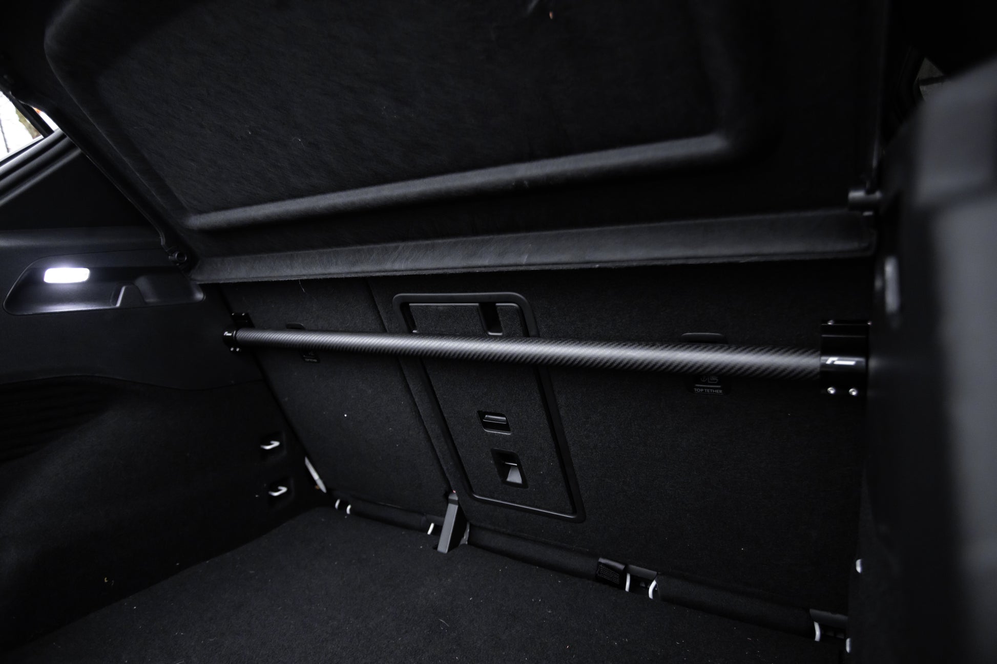 Refuerzo Trasero de Carbono RacingLine MQB para Volkswagen Polo AW AW.2 EA888 MQB - Imagen 7