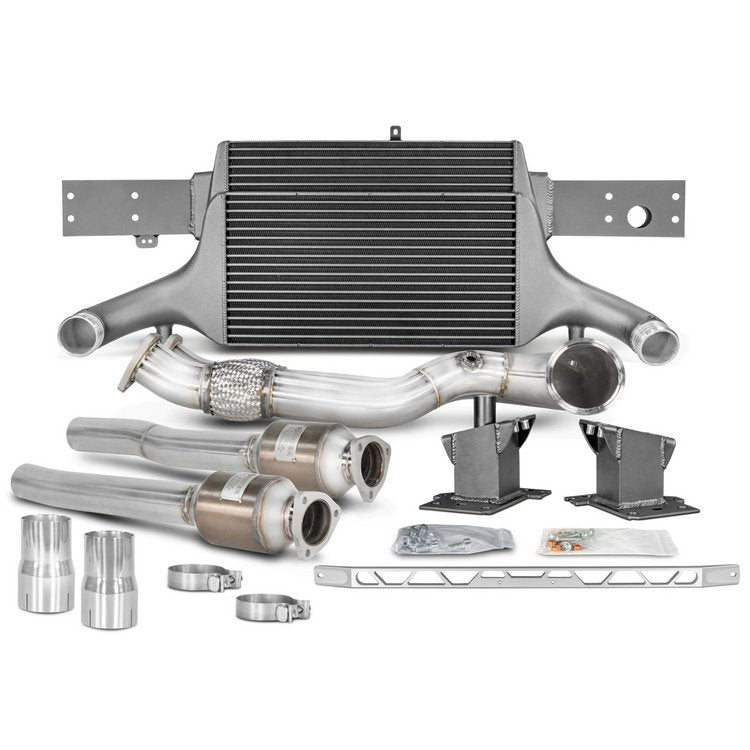 Wagner Tuning EVO3 Audi RS3 8V: Intercooler/Downpipe Competition