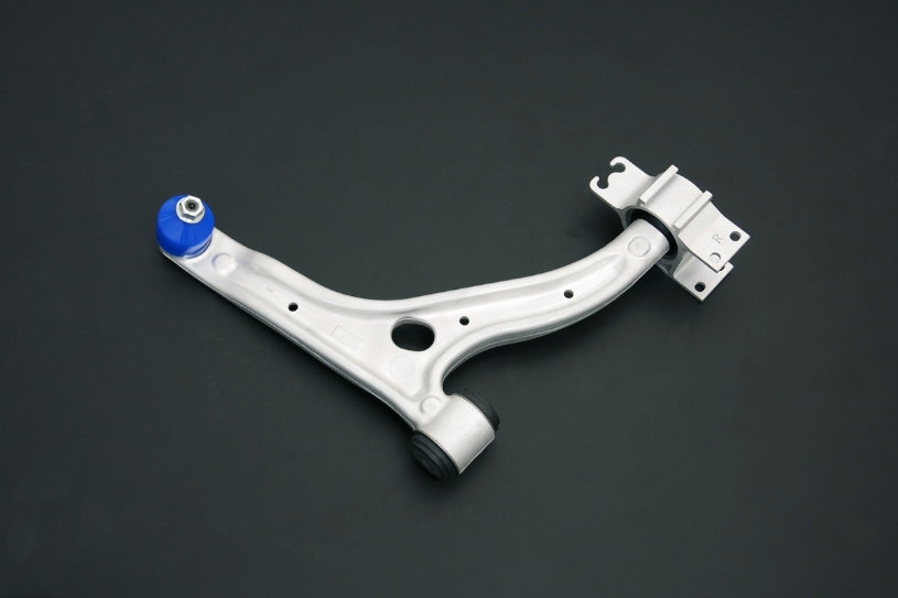 Brazo Inferior Suspensión Delantero Hardrace Infiniti Q30 Aclass Bclass Claclass