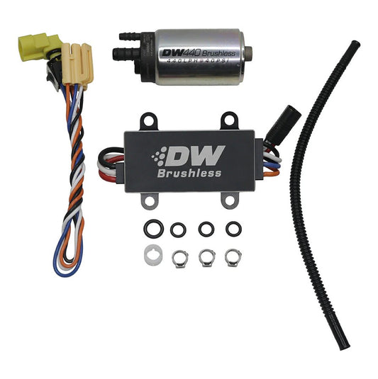 Bomba de Combustible DeatschWerks DW440 415 lph con Controlador Chevy Corvette 2014-2019