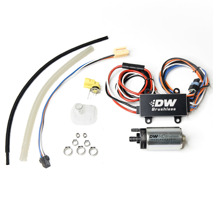 Bomba de Combustible DeatschWerks DW440 415 lph con Controlador Chevy Corvette 2003-2013