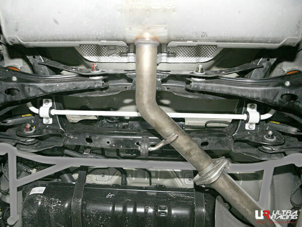 Barra Estabilizadora Trasera 16mm Ultra Racing Hyundai Avante/Elantra Sport (AD) 1.6 2WD 16+ - Imagen 2