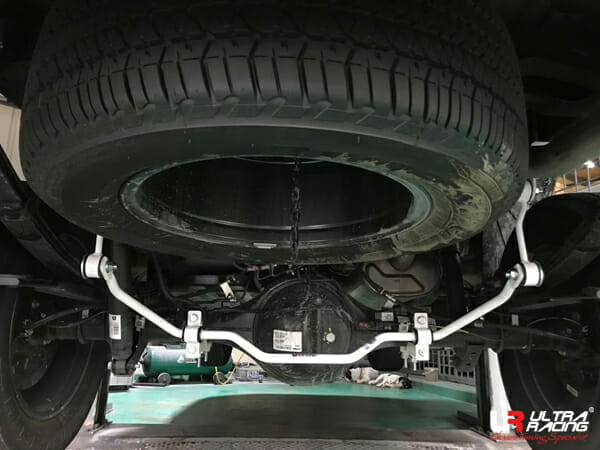 Barra Estabilizadora Trasera 20mm Ultra Racing Ford Ranger (T6)/Mazda BT-50 4WD