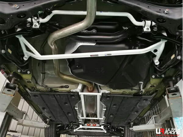 Barra Estabilizadora Trasera 23mm Ultra Racing para Volkswagen Golf Gti MK7/MK8 1.4/2.0 TSI 2WD 13+