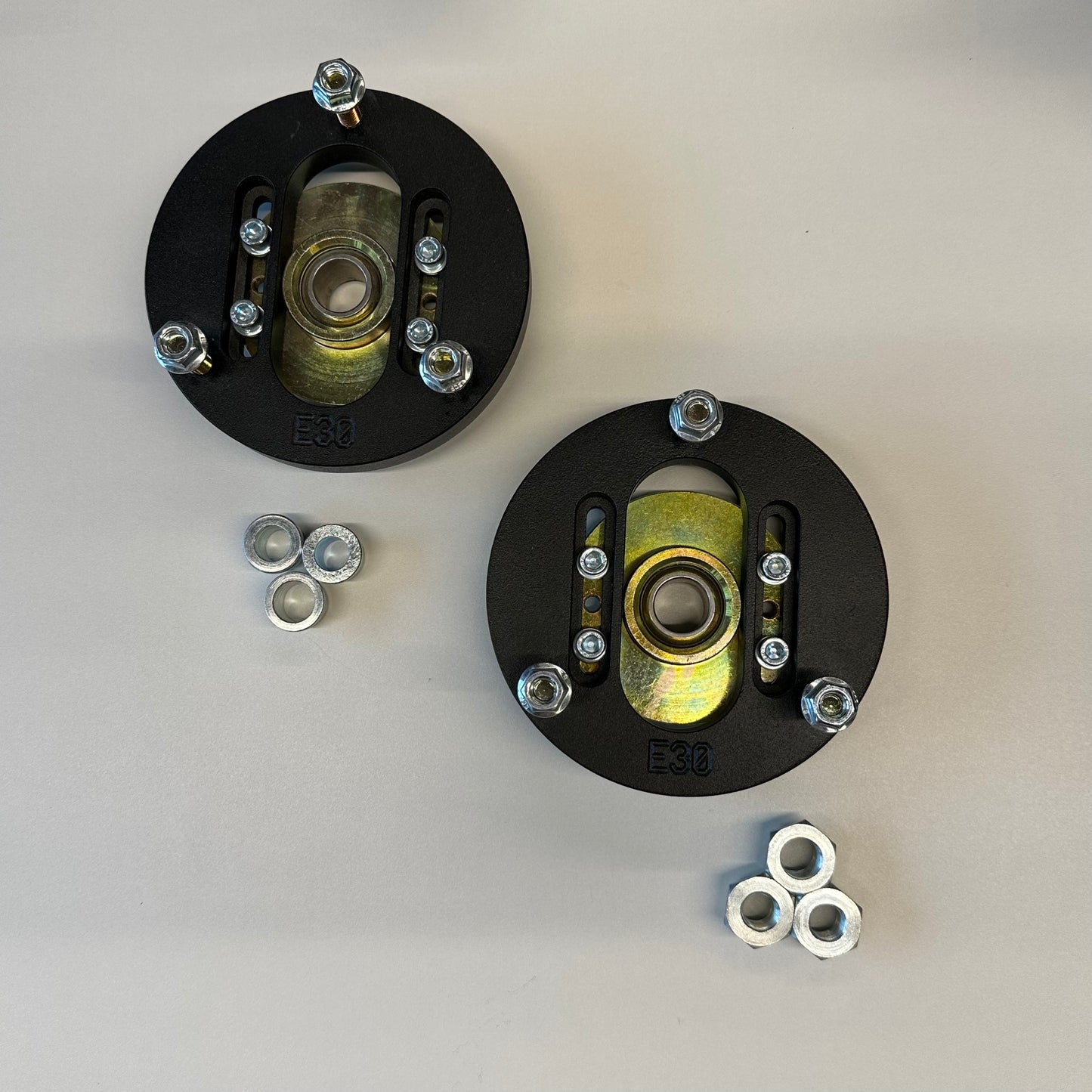 Copelas ajustables con rótula uniball y regulación de caída | Compatibles con coilovers | Bmw e30