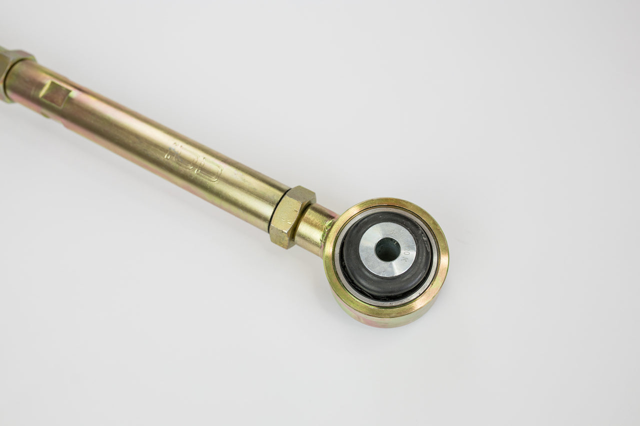 Barra Panhard Delantera Ajustable IOD Performance Nissan Patrol 2.8 Y60/Y61