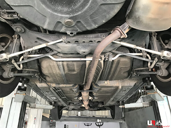 Barra Estabilizadora Trasera Ultra Racing 19mm Para Toyota Camry (XV30) 2.4 2WD 02-06
