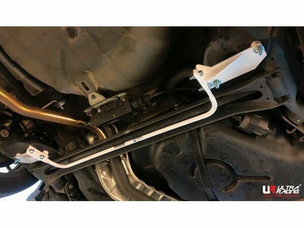 Barra Estabilizadora Trasera 16mm Ultra Racing para Luxgen S5 1.8T 2WD MT 12-20