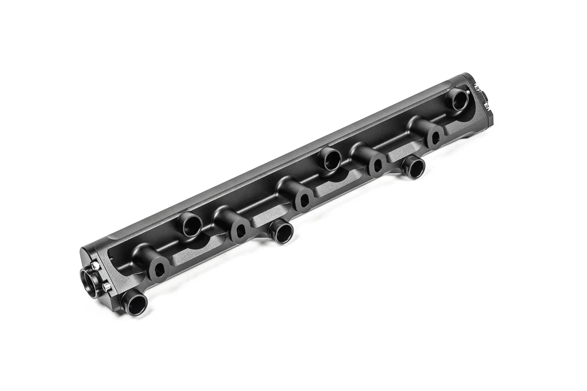 Rampa de Inyección Radium Engineering VW Golf GTI Jetta GLX GLI 2001-2005 - Imagen 2