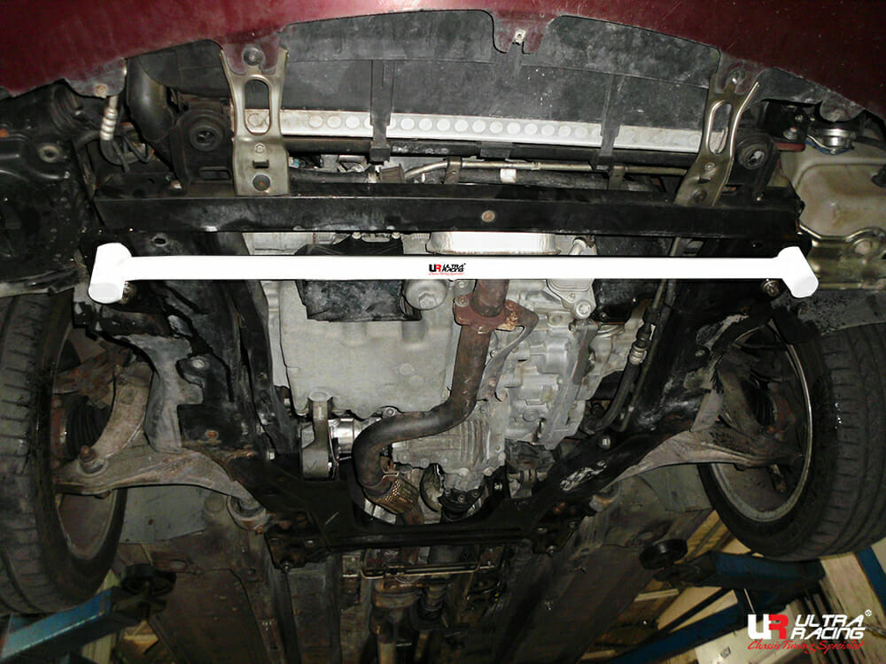 Barra Estabilizadora Inferior Delantera Ultra Racing Alfa 159