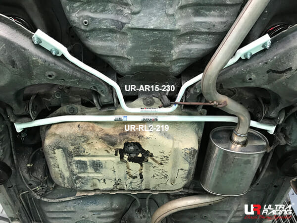 Barra Inferior Trasera Ultra Racing (219) para Perodua Kancil (L200) 94-09