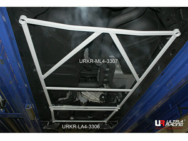 Barra Refuerzo Inferior Central Ultra Racing Audi Q7 (4L)