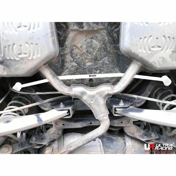 Barra Inferior Trasera Ultra Racing (1909) Buick Lacrosse/Chevrolet Alpheon 2WD