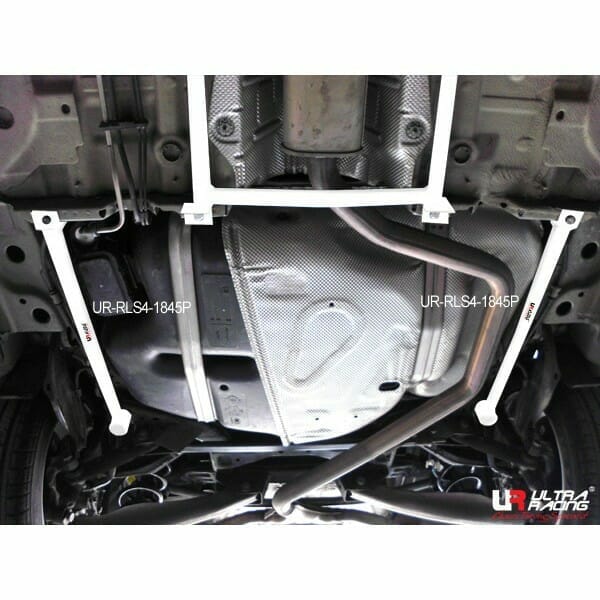 Barra Inferior Trasera Ultra Racing (1845P) para Buick Lacrosse/Regal 08-17/Chevrolet Alpheon 2WD