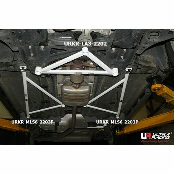 Refuerzo Inferior Central Ultra Racing (203P) para Chevrolet Trax (U200) 1.4T 2WD 13+
