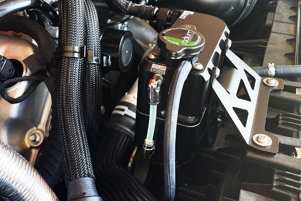 Kit Vaso de Expansión Ford Mustang 2011-14 Radium Engineering - Imagen 2