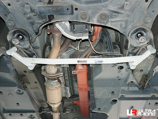 Barra Refuerzo Inferior Delantera Ultra Racing (3785) Lexus RX 350 (AL10) 08-12