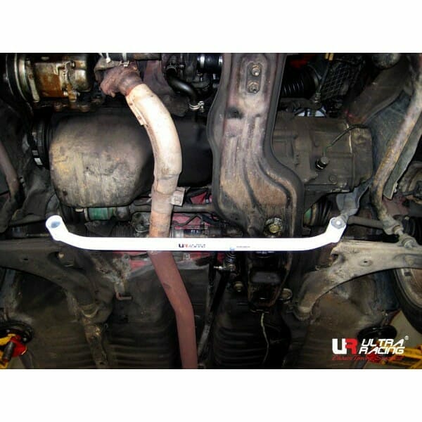 Barra Estabilizadora Inferior Delantera Ultra Racing (601) para Ford Laser (KF) 1.6 2WD 89–94