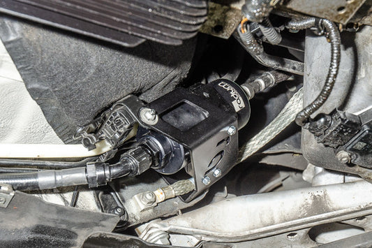 Soporte Bomba Combustible BMW E90 E92 E93 + Filtro Microglass Radium Engineering