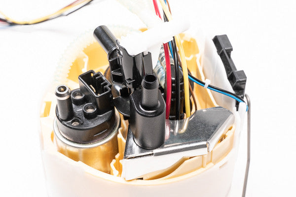 Conjunto Soporte Bomba Combustible MK5 Supra Radium Engineering - Imagen 4