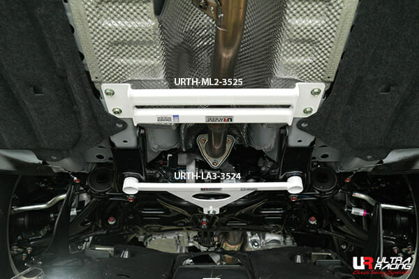 Barra Media Inferior Ultra Racing Para Honda Civic 15-19 FK/FC 1.5T/1.8