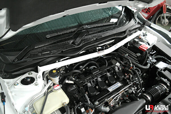 Barra de Torretas Delantera Superior Ultra Racing Honda Civic 15-19 FK/FC 1.5T/1.8