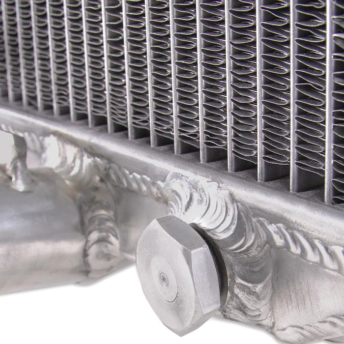 Radiador de Aluminio Mishimoto MMRAD-JZX100-96 Performance para Toyota JZX100 Chaser 96-01 - Imagen 3