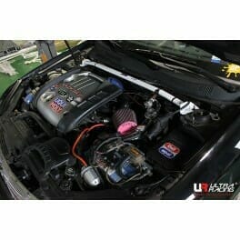 Barra de Torretas Delantera Superior Ultra Racing (2679) Kia Lotze/Optima (MG) 2.0 2WD 05-10