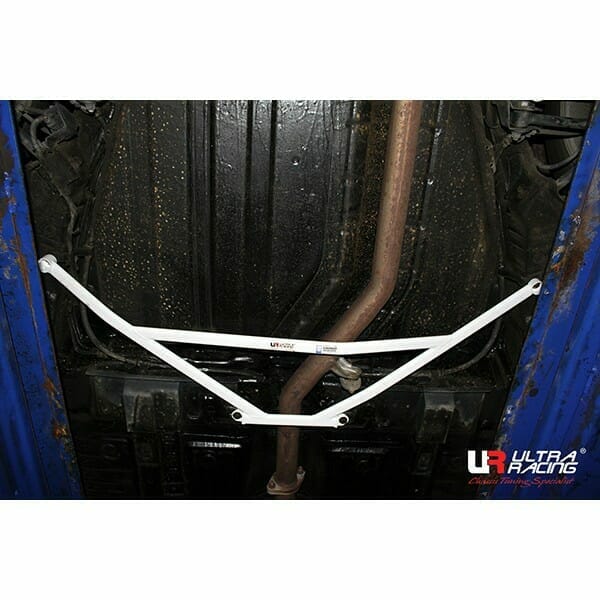 Barra Inferior Trasera Ultra Racing (2220) para Kia Opirus 3.5 V6 2WD 03-11