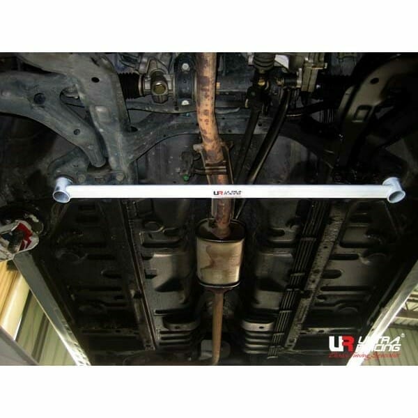 Barra Inferior Delantera Ultra Racing (3070) Hyundai Visto (FF) 800T 2WD 97-14