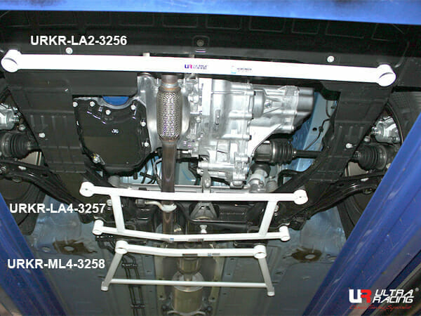 Barra Inferior Delantera Ultra Racing (3256) Chevrolet Spark (M400) 1.0 2WD FL -22