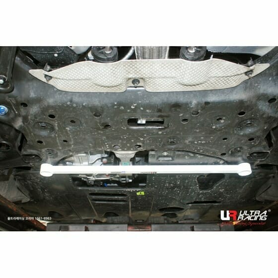 Barra Inferior Delantera Ultra Racing para Hyundai Veloster-N 2.0T 18+ (2WD)
