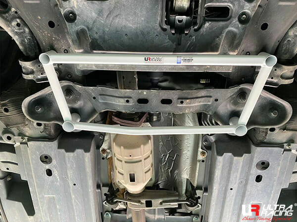 Barra Refuerzo Inferior Delantera Ultra Racing (2850) Mazda CX-7 2.3 4WD 06-12