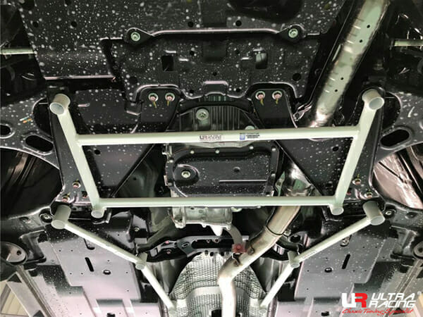 Refuerzo Inferior Delantero Ultra Racing (3913) Subaru XV (GT) 2.0 4WD NA 18+