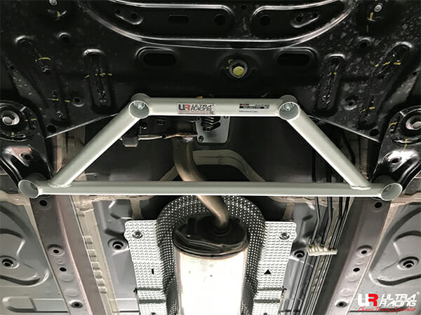 Barra Refuerzo Inferior Delantera Ultra Racing (4214) Perodua Ativa 1.0T 2WD 21+