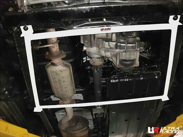 Barra Refuerzo Inferior Central Ultra Racing (2307) Ssangyong Rexton I (Y200) 2.9D 4WD 01-12