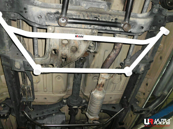 Barra Refuerzo Inferior Central Ultra Racing Ford Ranger 2.5 4WD 98-00