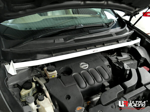 Barra de Torretas Superior Delantera Ultra Racing (3663) Nissan Murano (Z51) 3.5 4WD 09-14