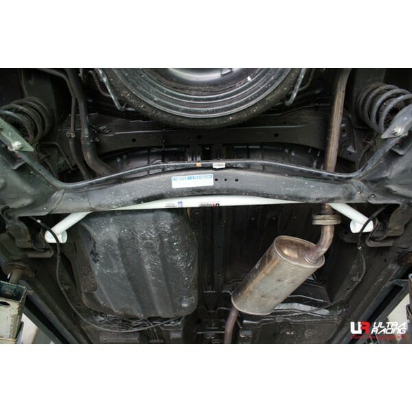 Barra Inferior Trasera Ultra Racing (915) para Perodua Alza (M500) 1.5 2WD 09+